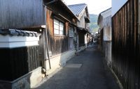 上弓削の古い町並み